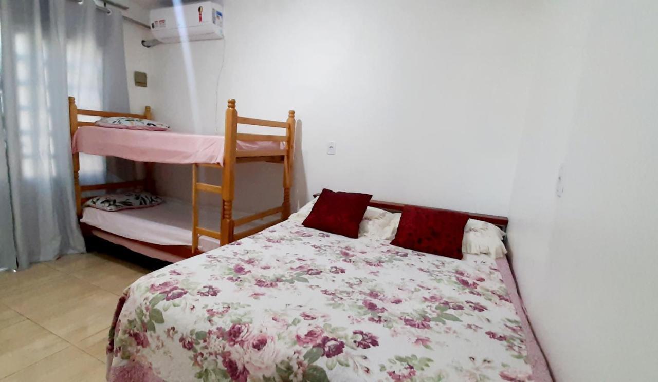 Kitnet S2 Em Torres-Rs - Na Mais Bela Praia Gaucha - Cozinha - Banheiro - Ar Condicionado - Tv Smart 32' - Wi-Fi - Estacionamento - Anfitria Superhost No Bnb Εξωτερικό φωτογραφία