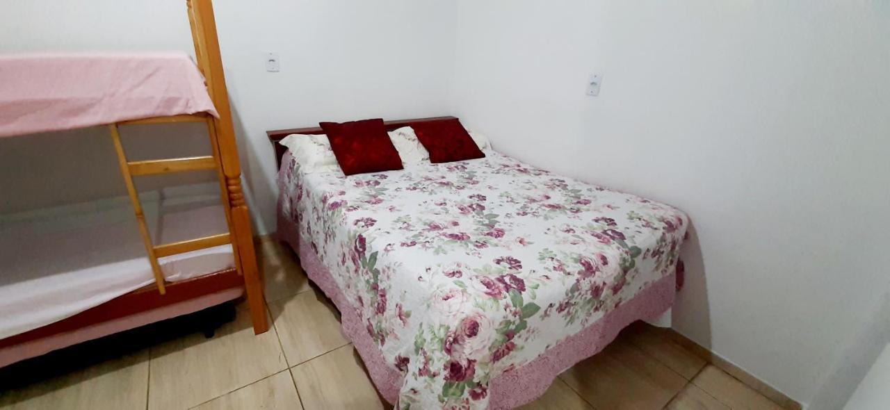 Kitnet S2 Em Torres-Rs - Na Mais Bela Praia Gaucha - Cozinha - Banheiro - Ar Condicionado - Tv Smart 32' - Wi-Fi - Estacionamento - Anfitria Superhost No Bnb Εξωτερικό φωτογραφία