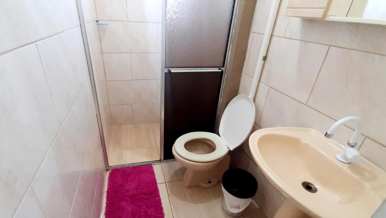 Kitnet S2 Em Torres-Rs - Na Mais Bela Praia Gaucha - Cozinha - Banheiro - Ar Condicionado - Tv Smart 32' - Wi-Fi - Estacionamento - Anfitria Superhost No Bnb Εξωτερικό φωτογραφία