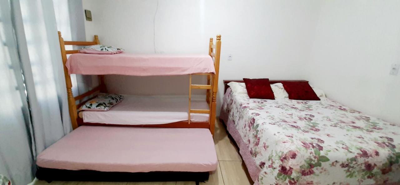 Kitnet S2 Em Torres-Rs - Na Mais Bela Praia Gaucha - Cozinha - Banheiro - Ar Condicionado - Tv Smart 32' - Wi-Fi - Estacionamento - Anfitria Superhost No Bnb Εξωτερικό φωτογραφία